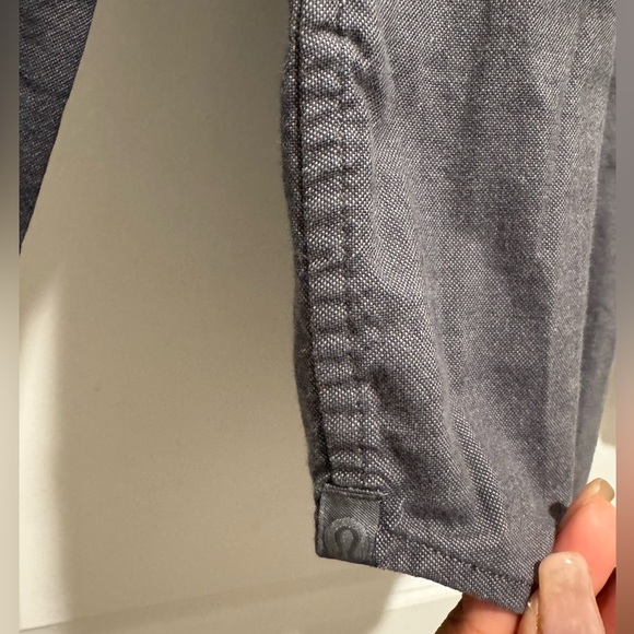 Lululemon Commission Long Sleeve Button Down *Qwick Oxford - Picture 5 of 6